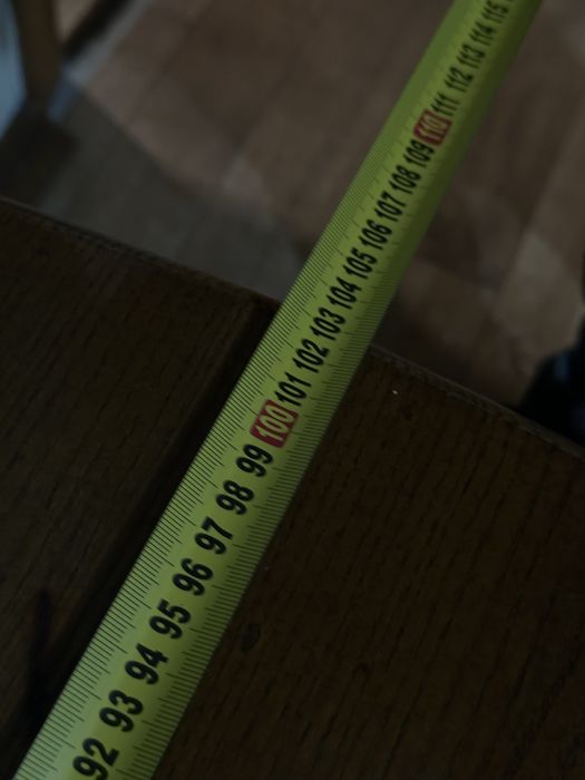 Антикварний дубовий журнальний столик