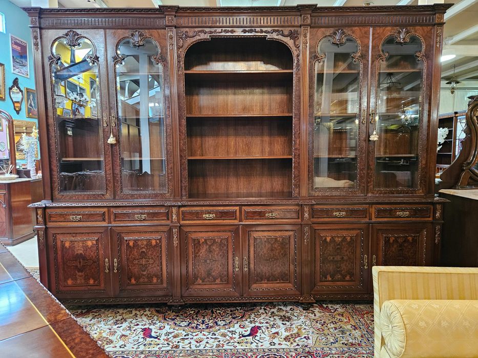 Enorme móvel de sala antigo - óptimo estado geral