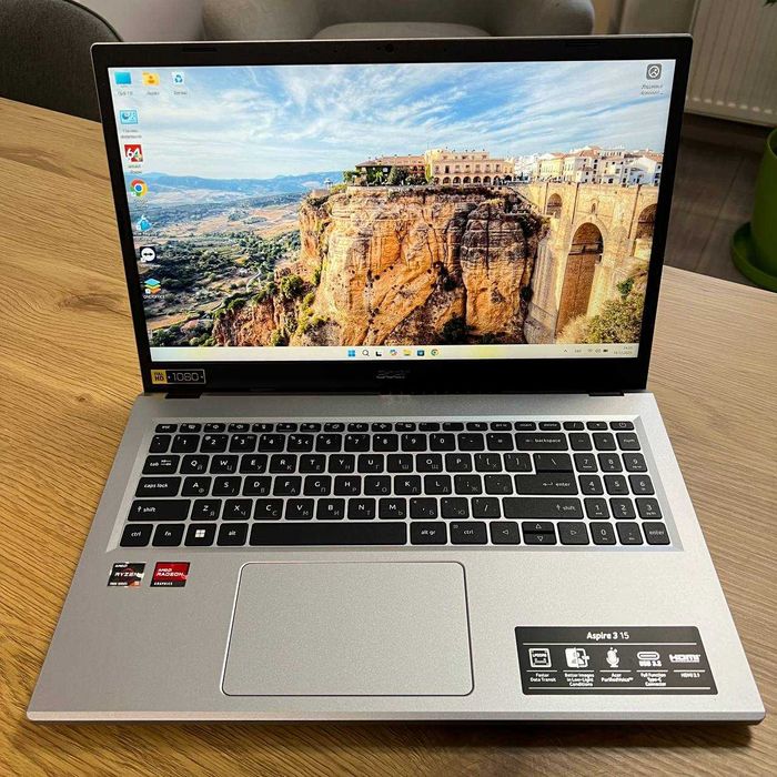 Ноутбук Acer Aspire 3 15.6'' Ryzen 5 7520U/16Gb/1Tb SSD/Win11