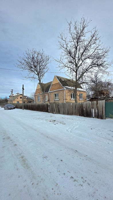 Терміновий Продаж по вул.Українська буд.20.