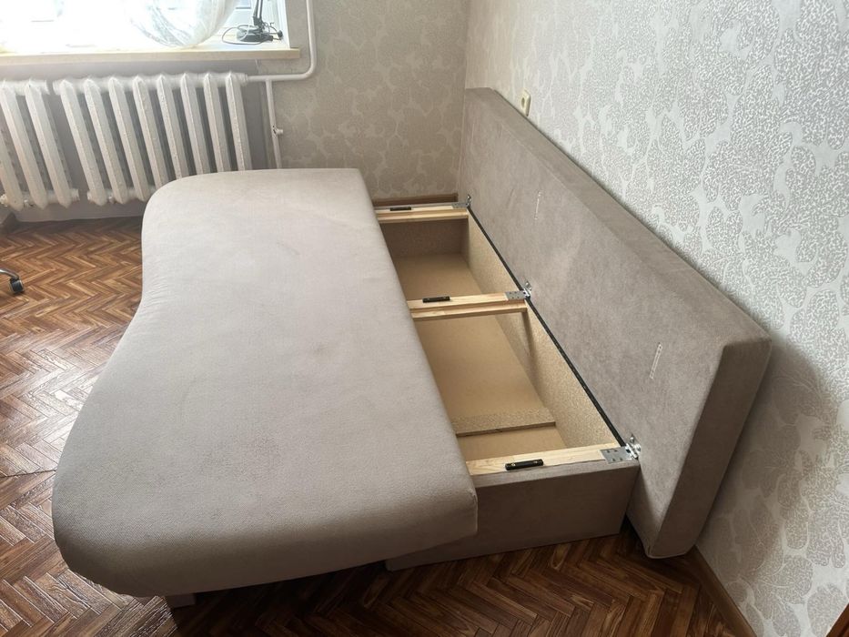 Продам диван Livs