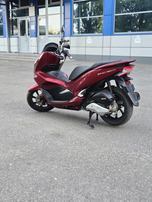 Макси-скутер HONDA PCX-150 2019