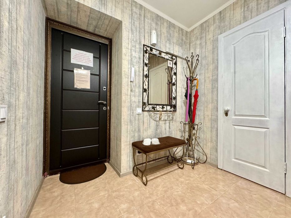 ApartPoltavaШикарна студія італійський стиль,ЦЕНТР. чек, ПОДОБОВО