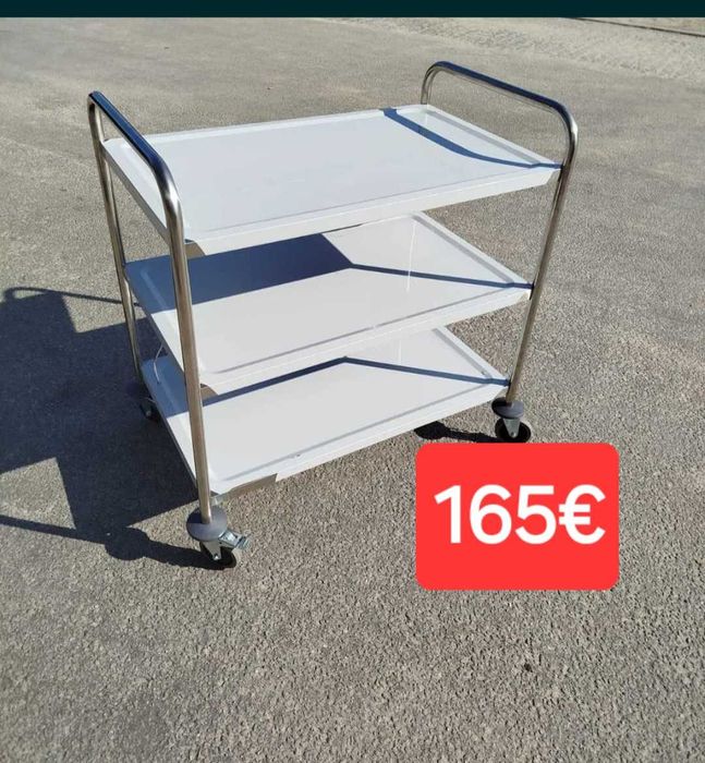 Carrinho de Serviço com 3 Estantes - NOVO