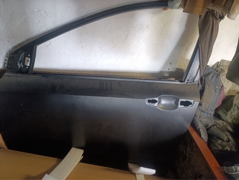 Передняя дверь новая для Honda CR-V