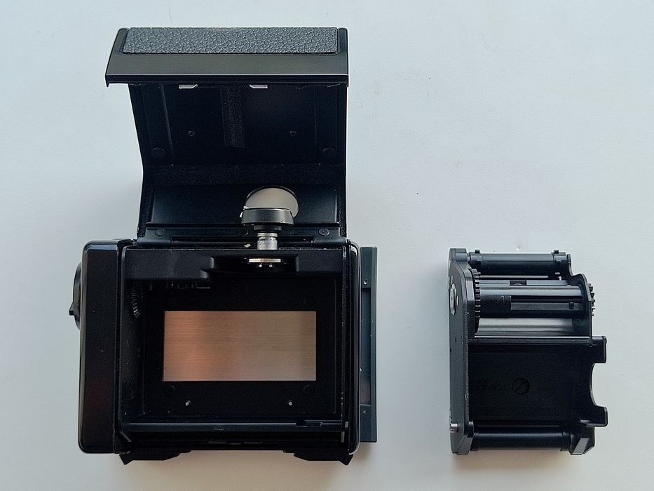 Zenza Bronica ETR 135W (back para 35mm)