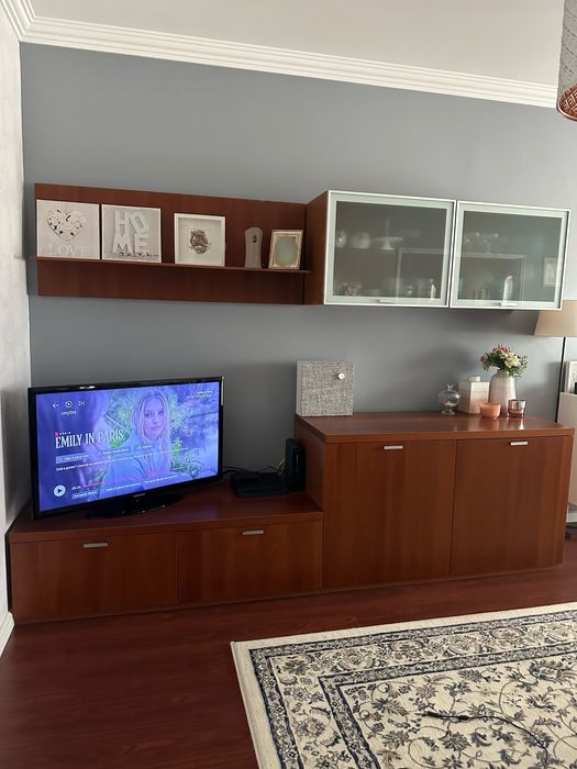 Conjunto Móvel de sala e louceiro em cerejeira