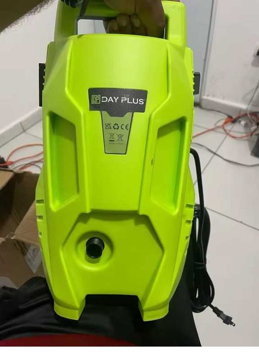 Myjka ciśnieniowa DayPlus 180 bar 2200 W samossąca gotowa do pracy