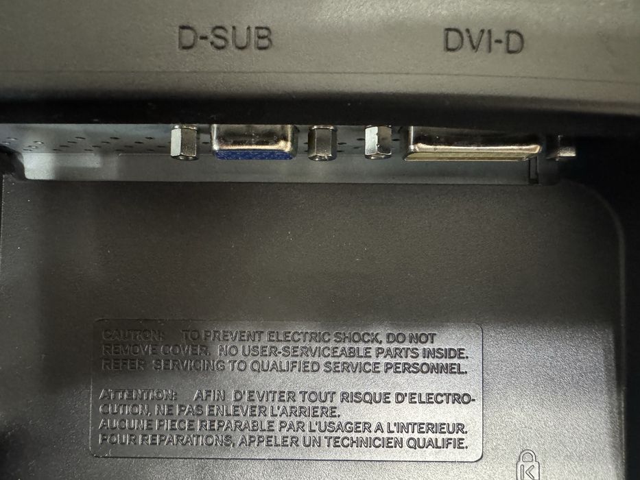 Продам монітор LG  Flatron E2241