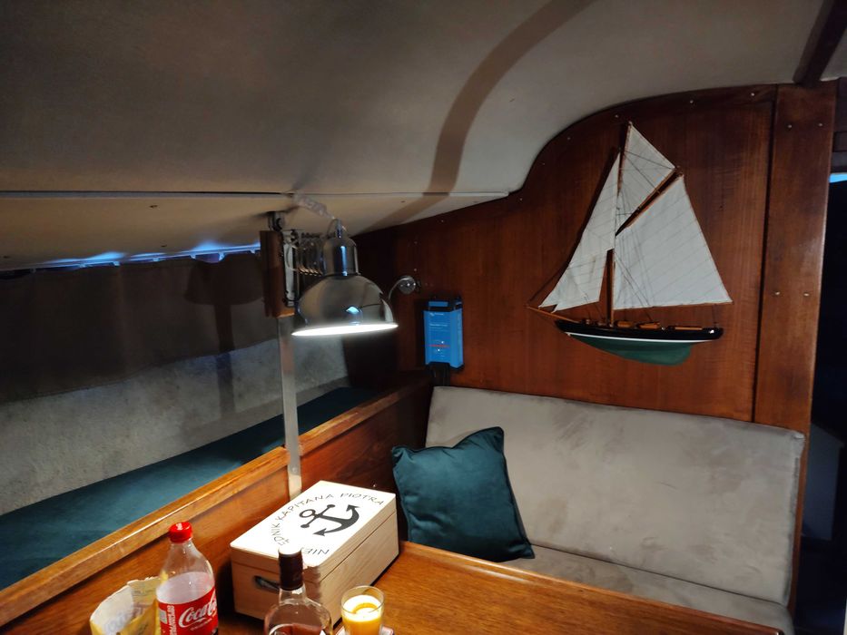 Jacht pełnomorski żaglowy Willing. Karta Bezpieczeństwa, super stan.