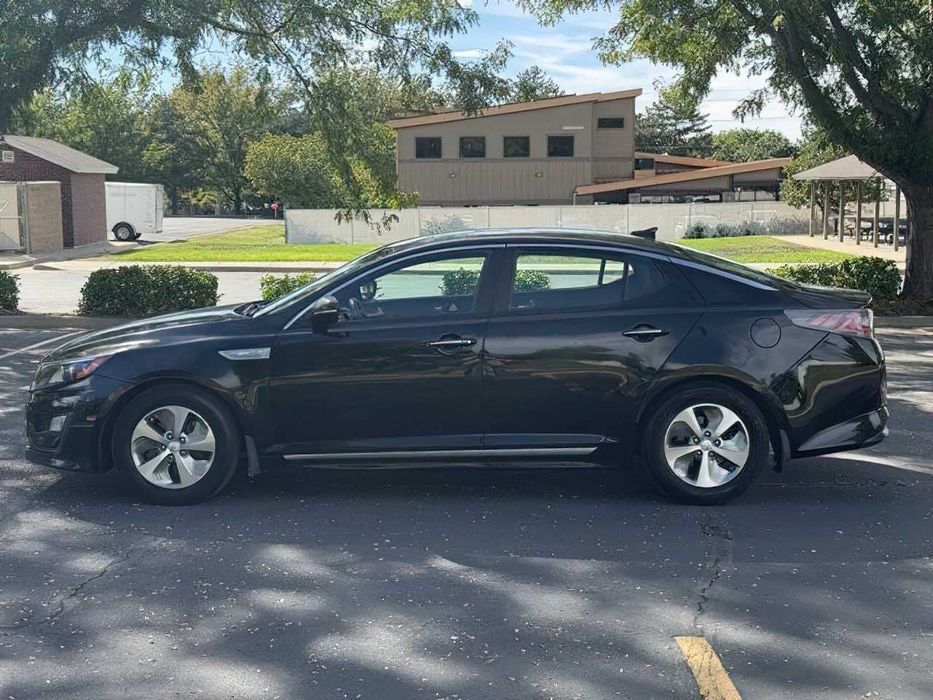 Kia Optima Hybrid      2016