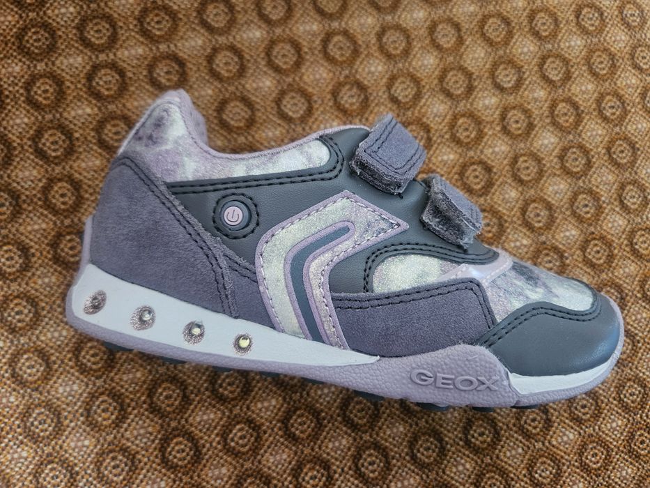 Buty firmy GEOX rozmiar. 27
