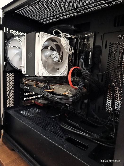 Komputer do gier R7-5700X, 16GB RAM, 2TB SSD, Radeon RX 6600 8GB