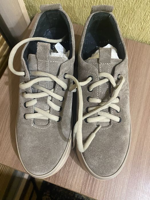 Продам жіночі лофери