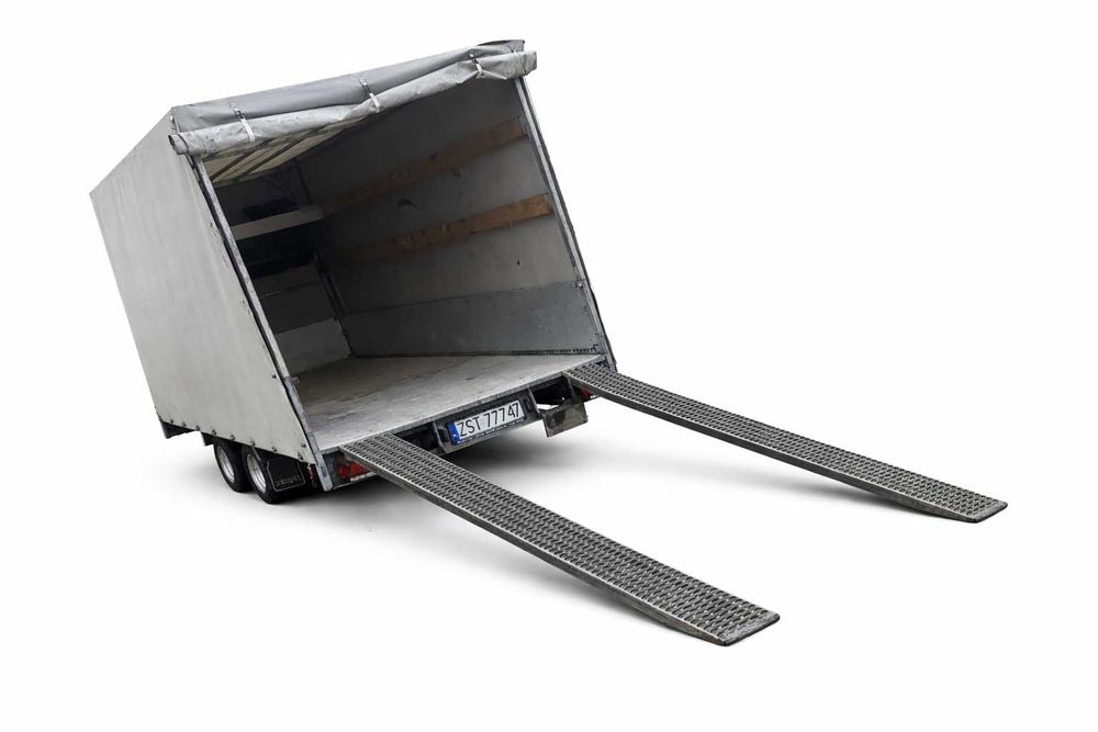 Transport BUS STARGARD + Laweta Pomoc Drogowa HDS Wynajem Przyczepy