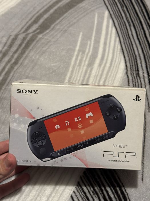 PSP E-1004 Street com Caixa e Manuais Originais