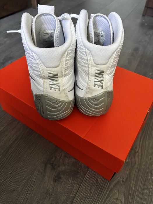 Боксерки nike tawa