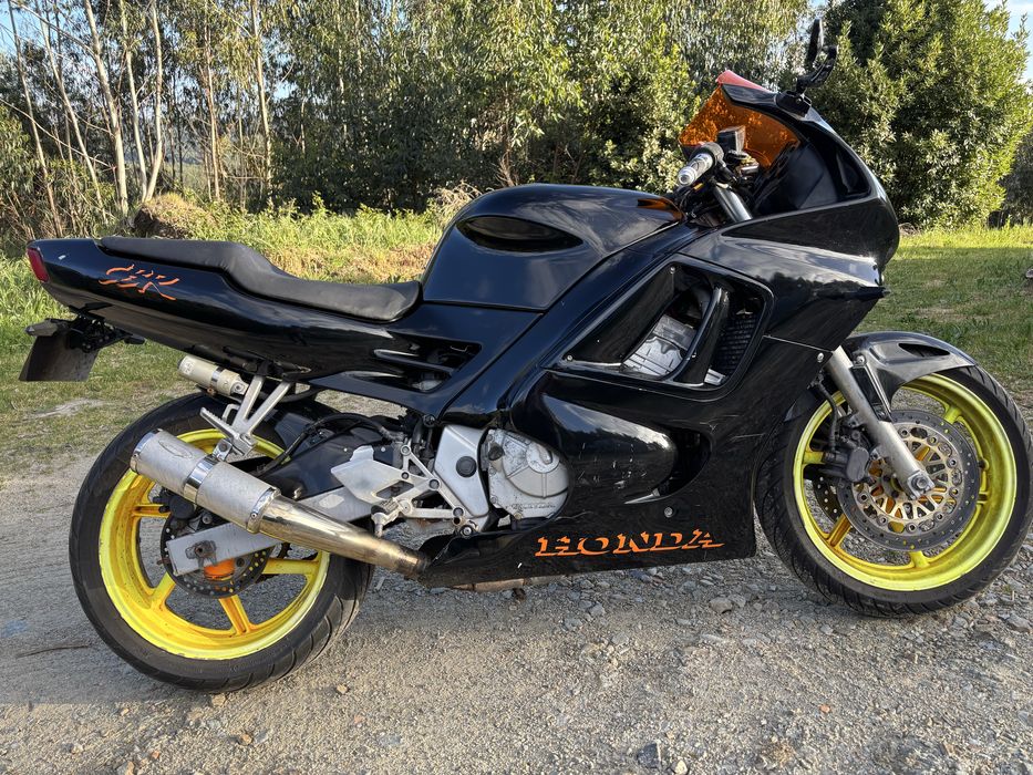 Honda cbr f3 600cc 97cv