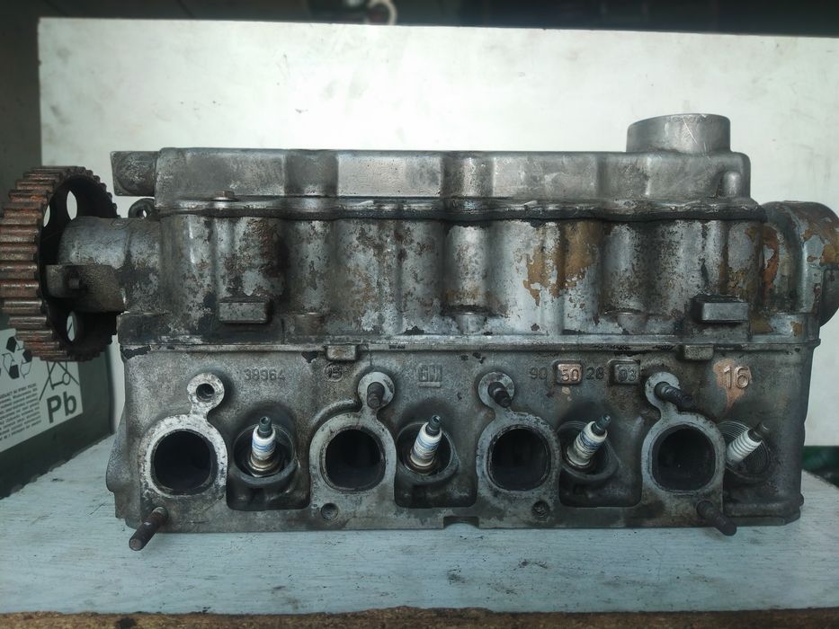 ГБЦ головка блока Опель Opel Vectra A Astra F Kadett 90502803 1.6b 8v