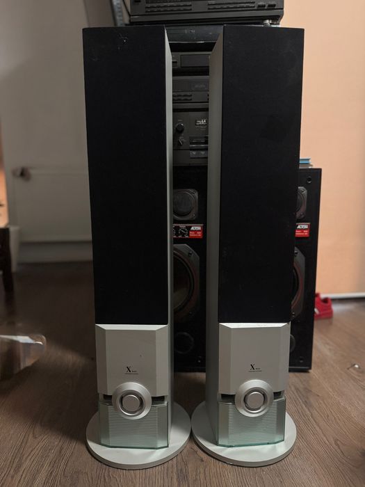 Продам тонкі підлогові колонки X BASS SPEAKER SYSTEM (4 Ом, 15 Вт)