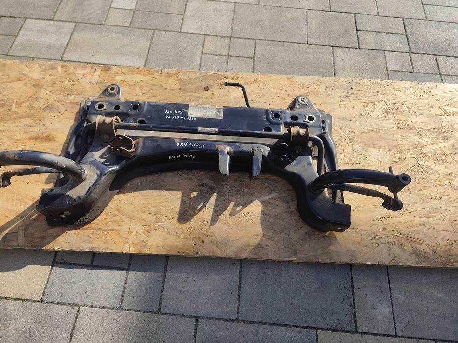 sanki wózek belka przód przednia ford fiesta mk6