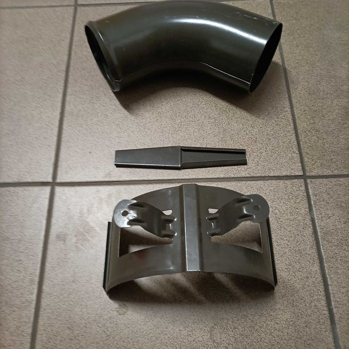 Kolanka rynnowe
 60° Ø90 mm .