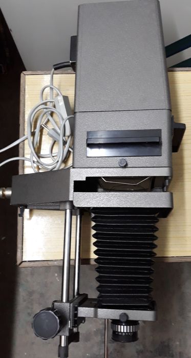 Powiększalnik fotograficzny Meopta Magnifax 4 oraz sprzęt do ciemni.