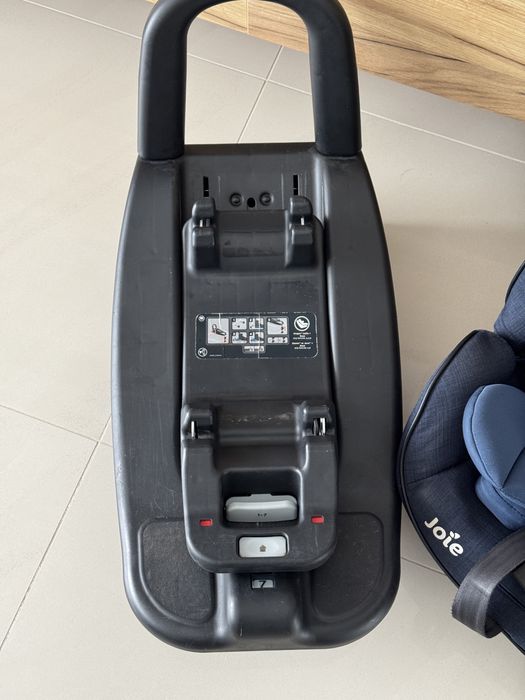 Fotelik samochodowy z bazą joie granatowy