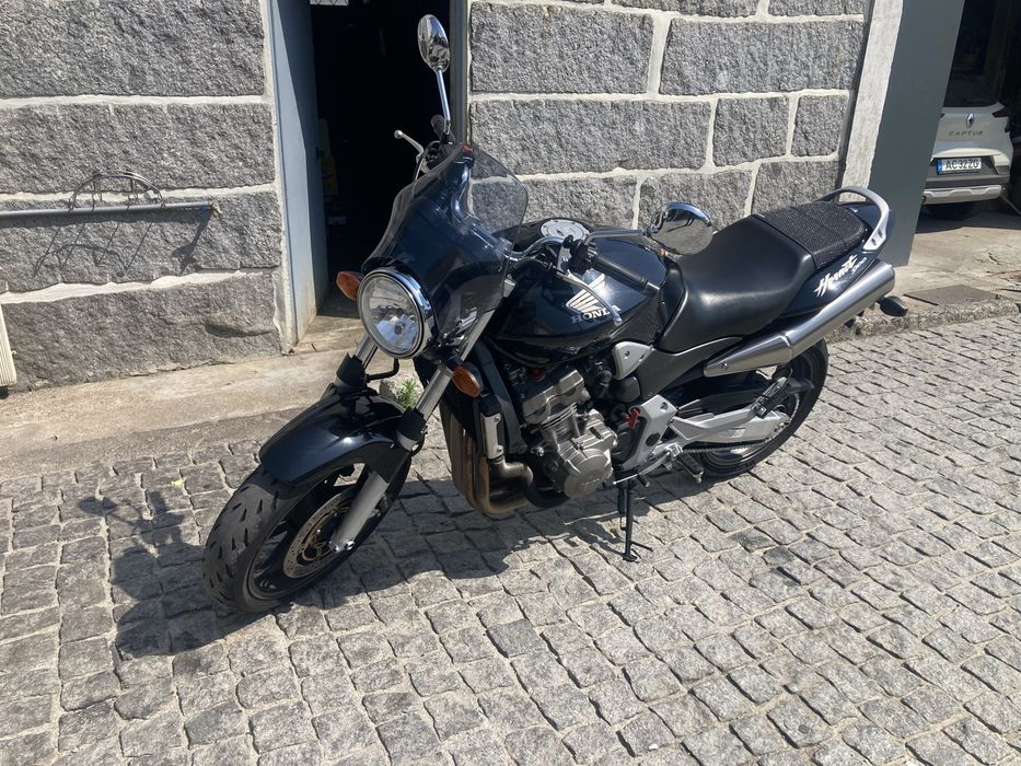 Honda hornet 900