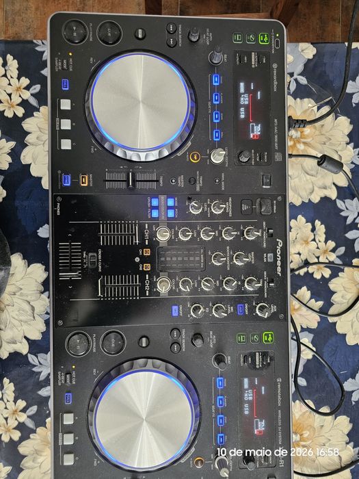 Controladora XDJ - R1