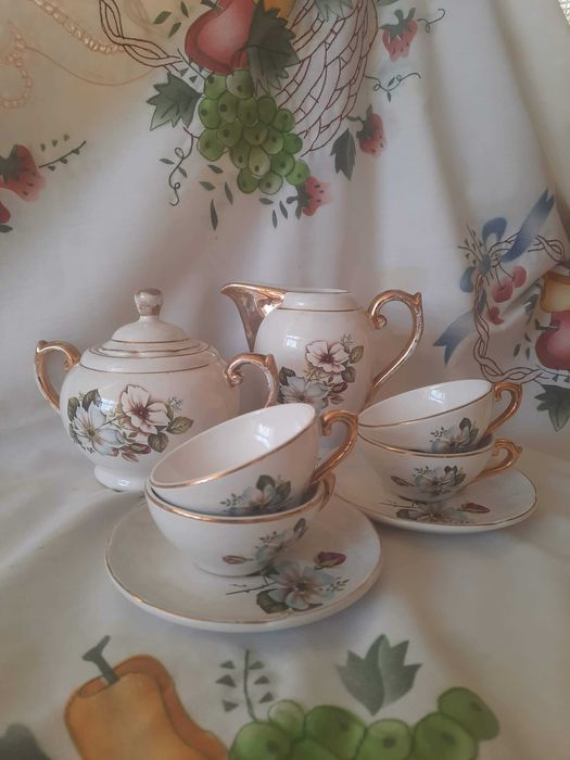 Mini serviço de café para decoração, em faiança da fábrica Louçarte