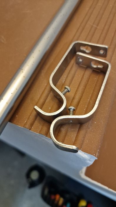 Varão de cortinado com 210cm