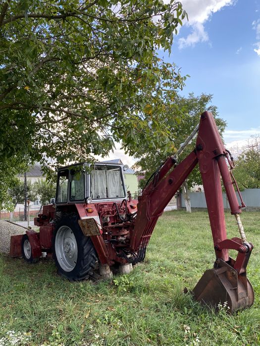 Екскаватор ЮМЗ на базі борекс