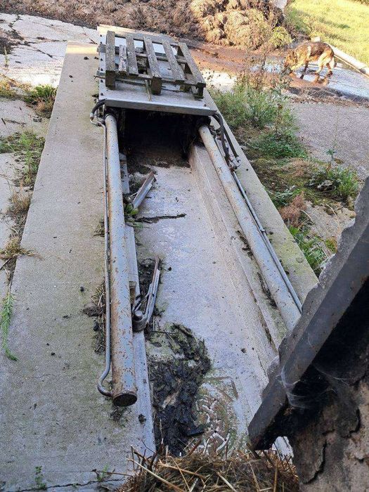 Zgarniacz obornika hydrauliczny Rolstal
