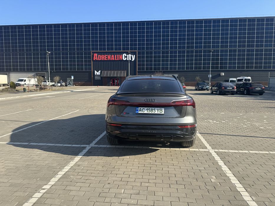 Продам Audi Q8 e-trone Europe