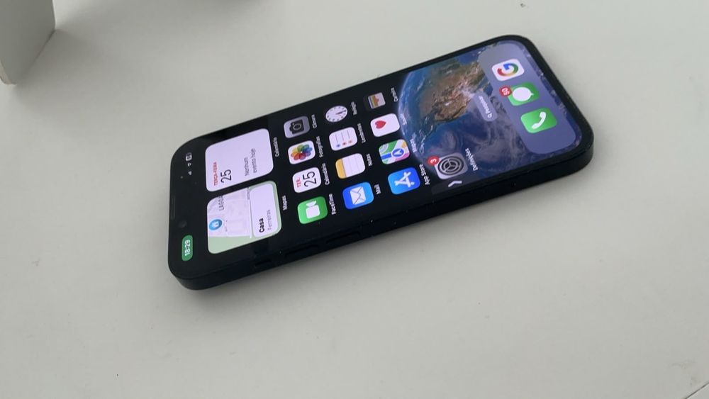 Vendo iPhone 14 128 gb com fatura e  garantia como novo
