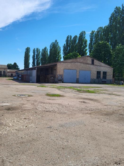 Продається комерційно-промисловий обʼєкт в м. Переяслав.