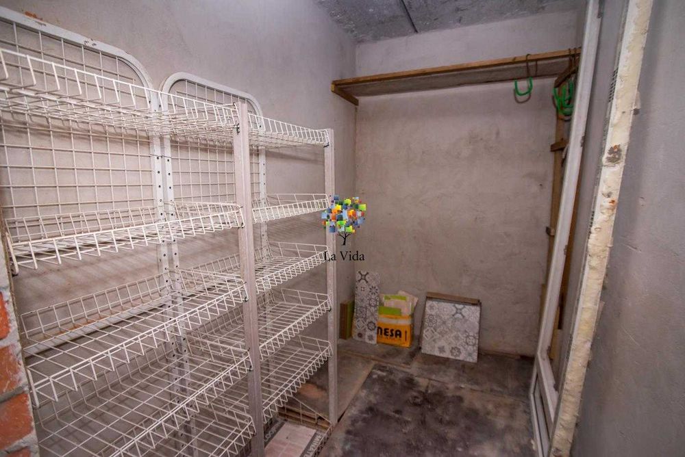 Продаж 3-к квартири з ремонтом та меблями с. Нові Петрівці, вул. Європейська, 8