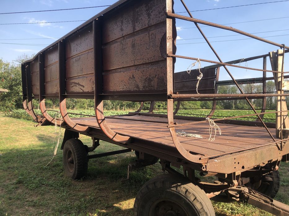 Продам прицеп  сіна і тюків