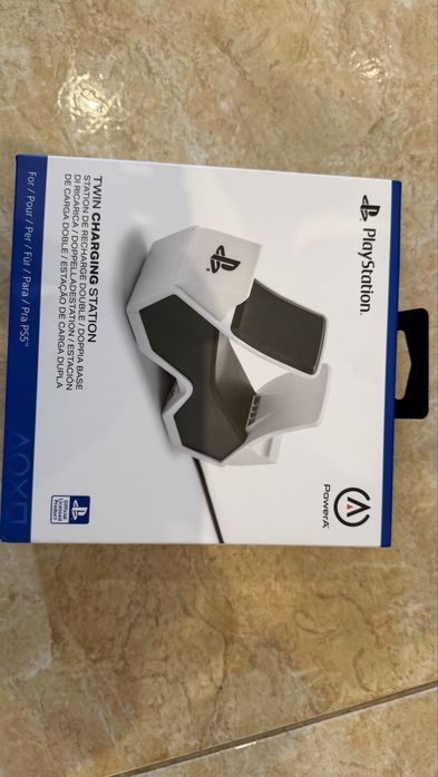 Carregador para comandos PlayStation 5 e jogos