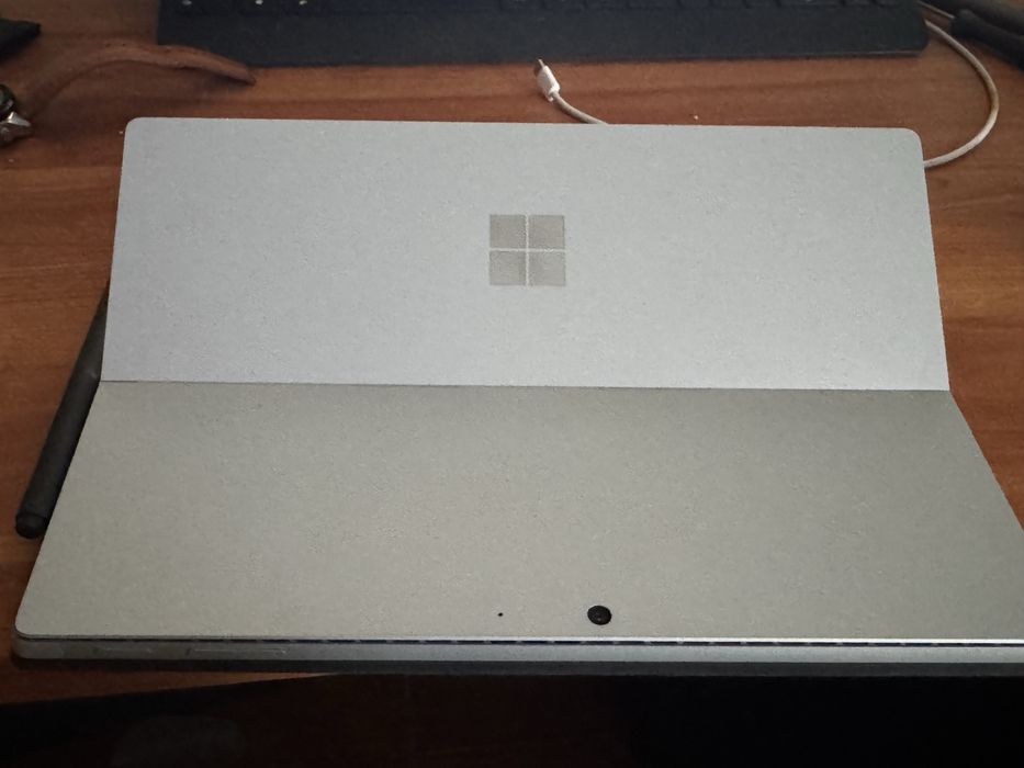SURFACE PRO I7 11 GERAÇAO  4,7GHZ 16GB memoria ecra 3K + caneta +TECLADO