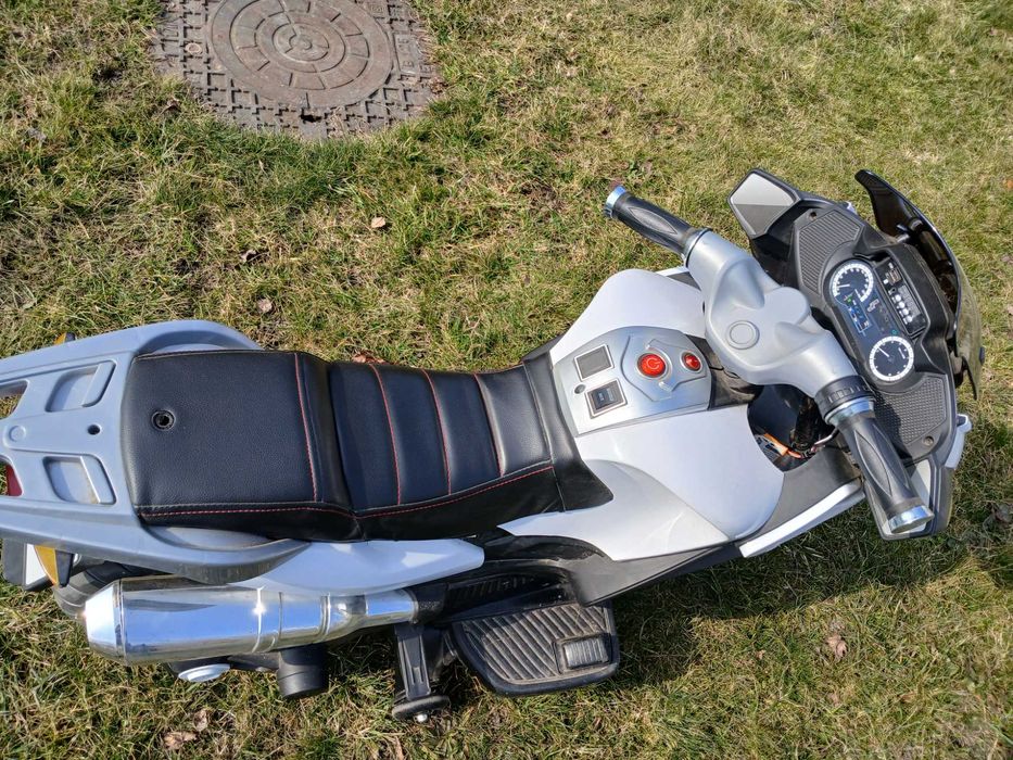 Motorek na akumulator