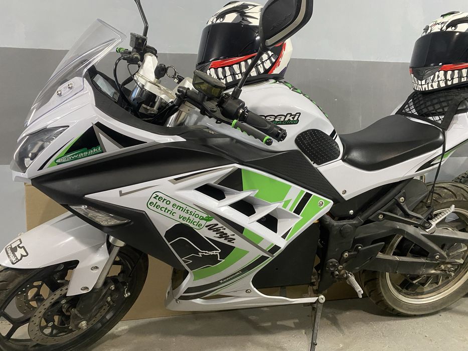 Електро мотоцикл Kawasaki Ninja