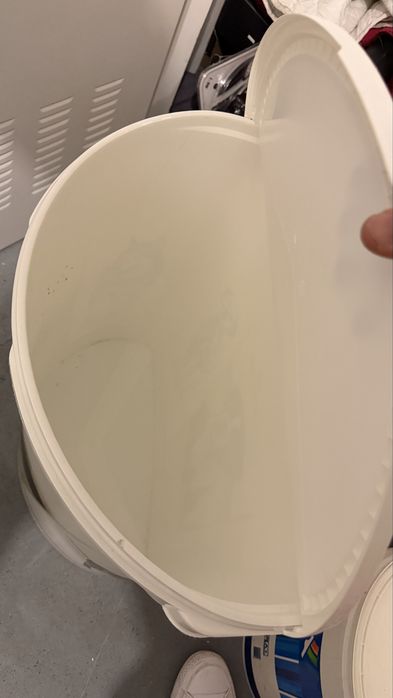 Caixa ração de cão