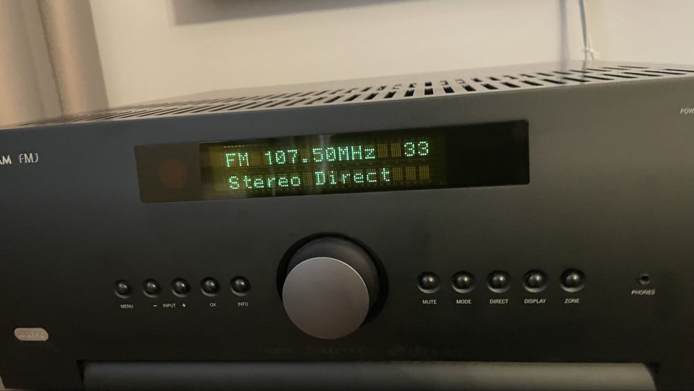 Amplituner Arcam AVR 390. AVR390.