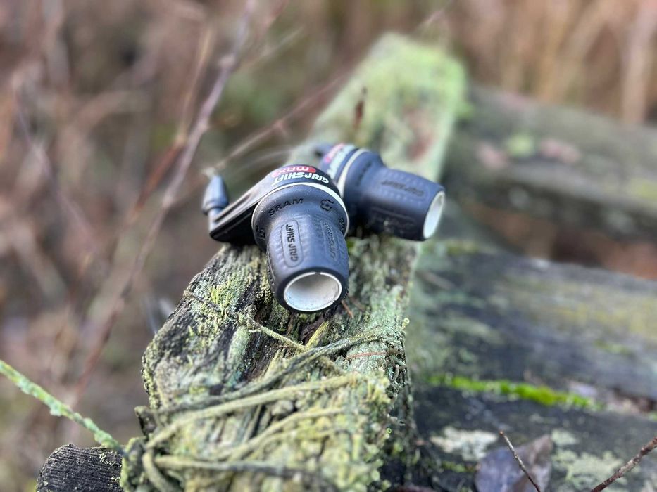 manetki obrotowe SRAM GripShift Max 3 x 7