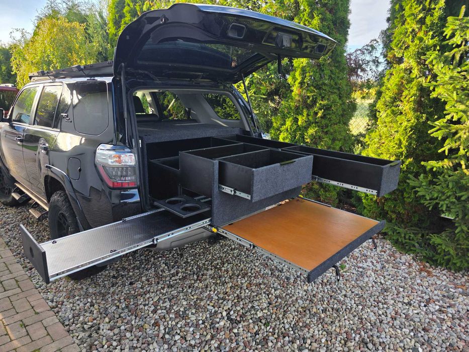Zabudowa Toyota 4 Runner