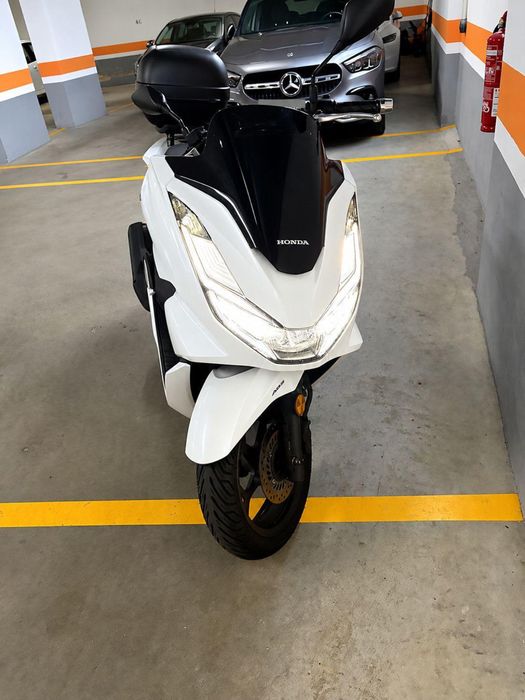 Honda PCX 125 — 2021 — 15.000km