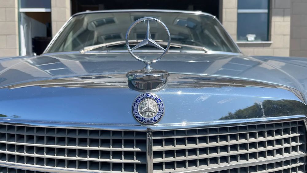 Mercedes-Benz W123 (1976-1986) 260 CE foto 4