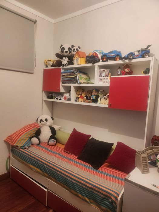 Cama de criança  com estante e 2 gavetas